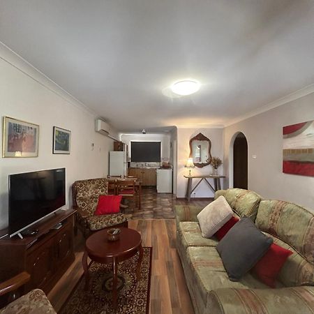 Champion Bay Beach Unit, With Own Carport, ジェラルトン エクステリア 写真