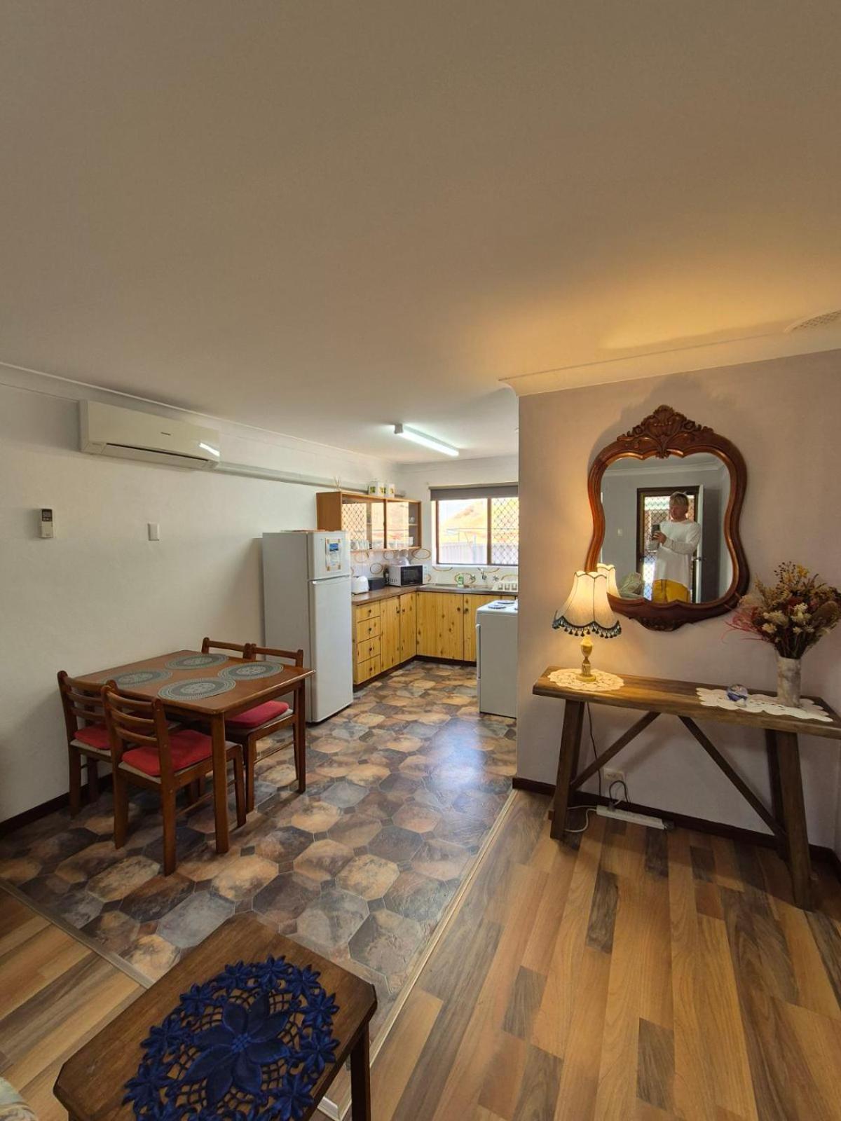 Champion Bay Beach Unit, With Own Carport, ジェラルトン エクステリア 写真